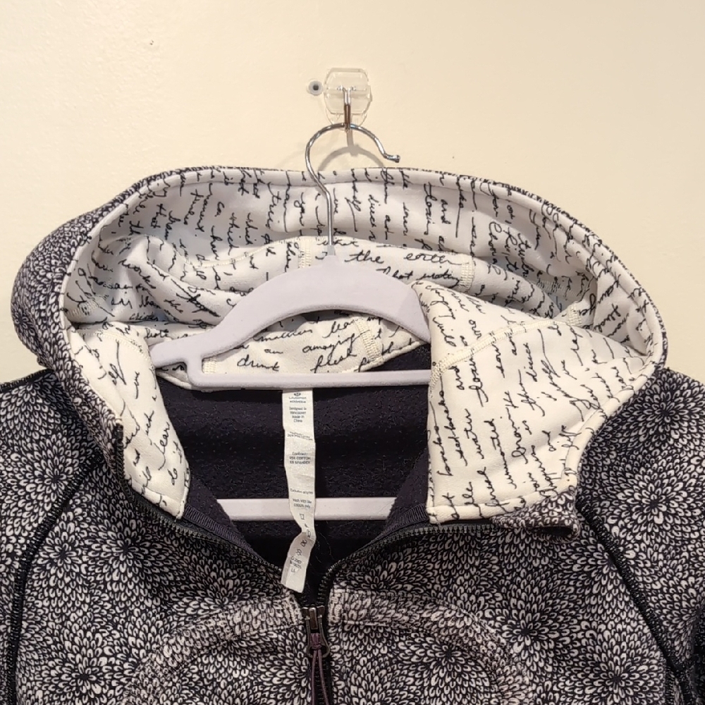 lululemon athletica Black and White Hoodie - Picture 7 of 10